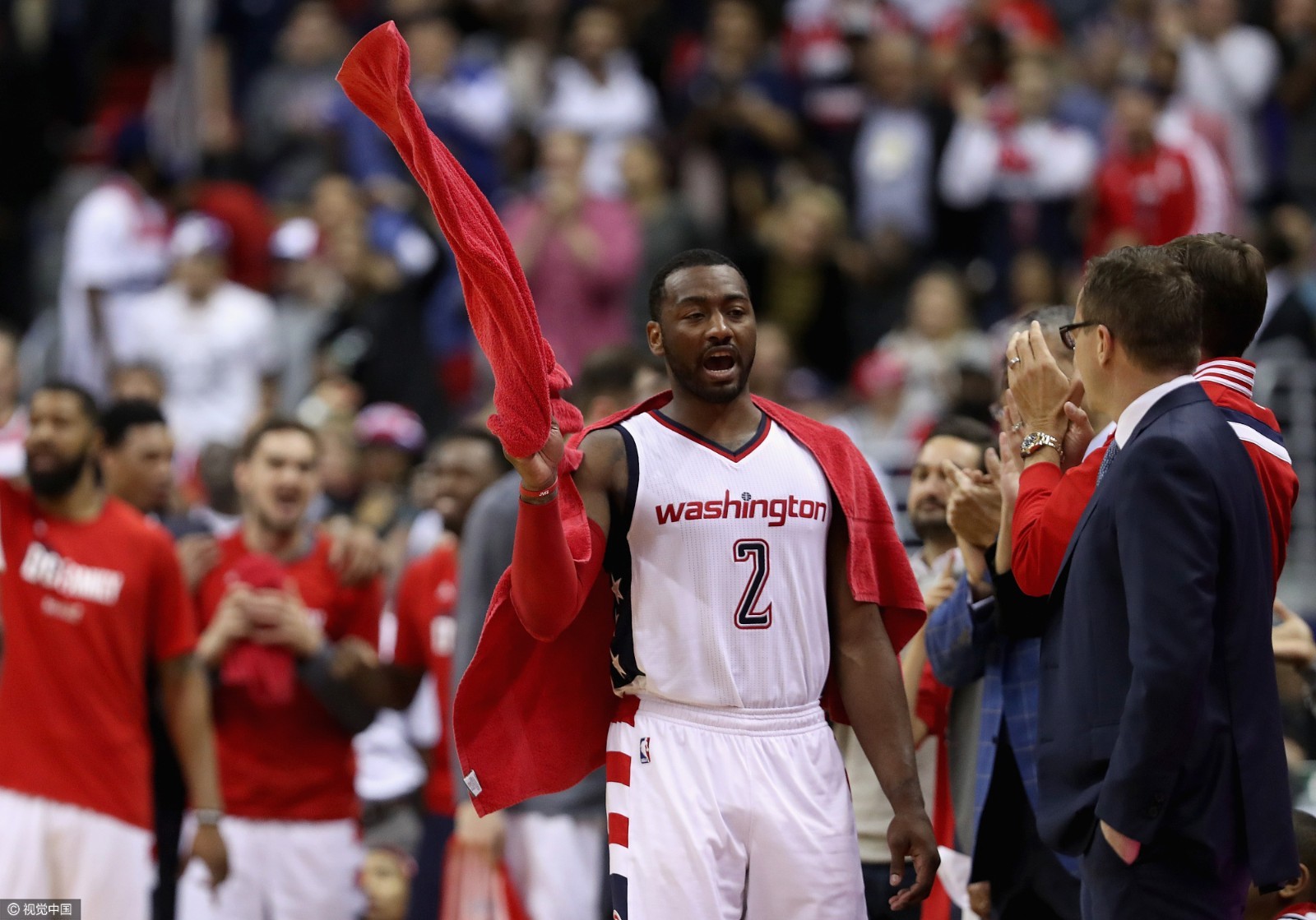 出色防守引爆全场!,Faker意外战胜老鹰上演精彩一战 出色防守引爆全场!,Faker意外战胜老鹰上演精彩一战