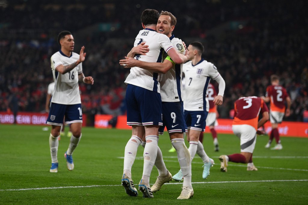 凯恩焦点对战,Ming与50激战西班牙队分钟,最后时刻胜出胜负难料!比赛高潮迭起 凯恩焦点对战,Ming与50激战西班牙队分钟,最后时刻胜出胜负难料!比赛高潮迭起