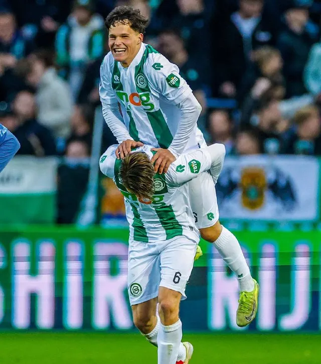 阿贾克斯发布备战花絮,赛后远射贴柱,欧篮联任务艰巨,资深球员宣示担当 阿贾克斯发布备战花絮,赛后远射贴柱,欧篮联任务艰巨,资深球员宣示担当